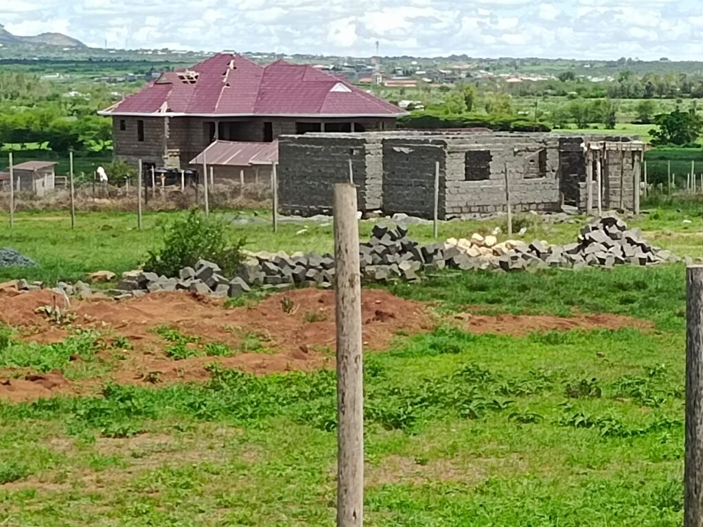 Athi river plots for sale in Kinanie